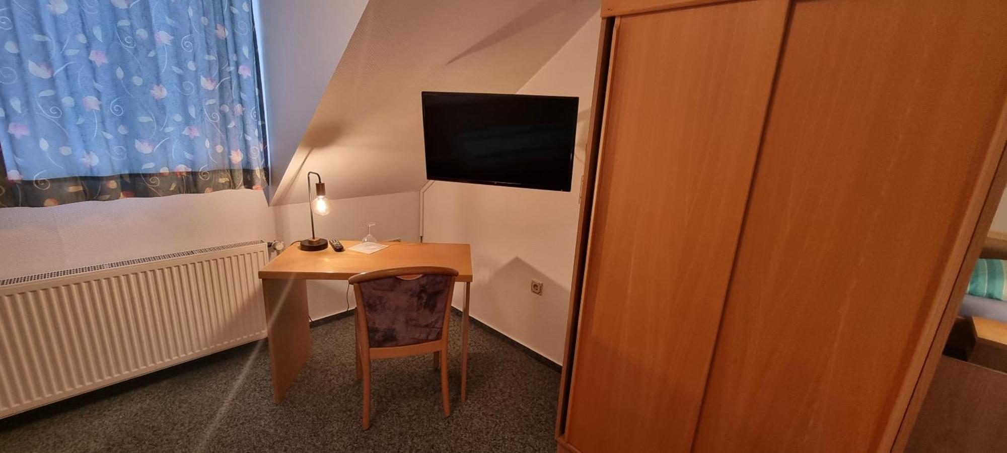 Hotel Alt Oesselse Sarstedt Szoba fotó