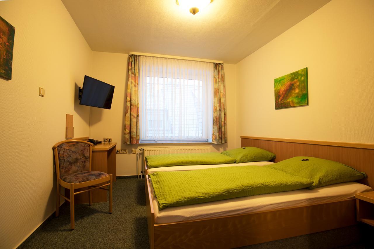 Hotel Alt Oesselse Sarstedt Kültér fotó