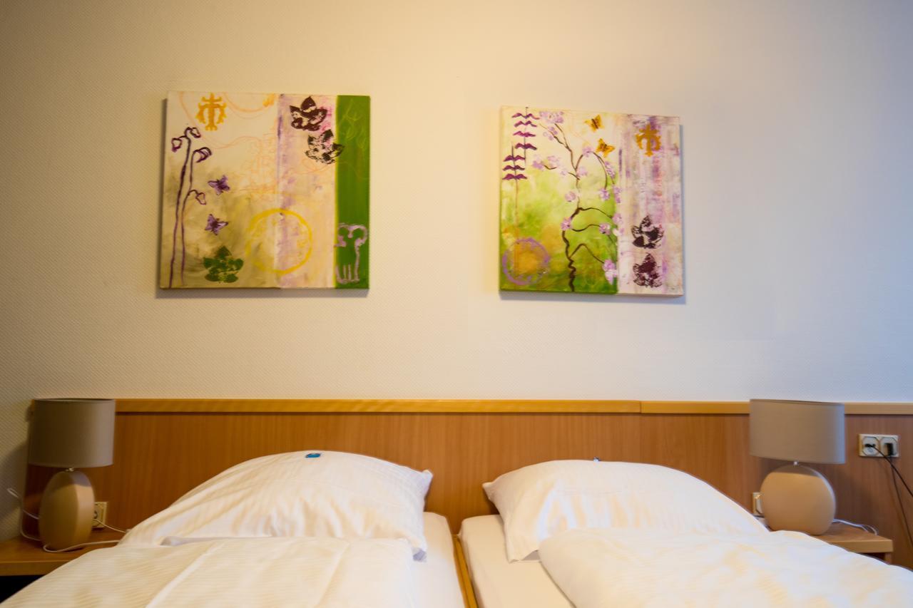 Hotel Alt Oesselse Sarstedt Kültér fotó