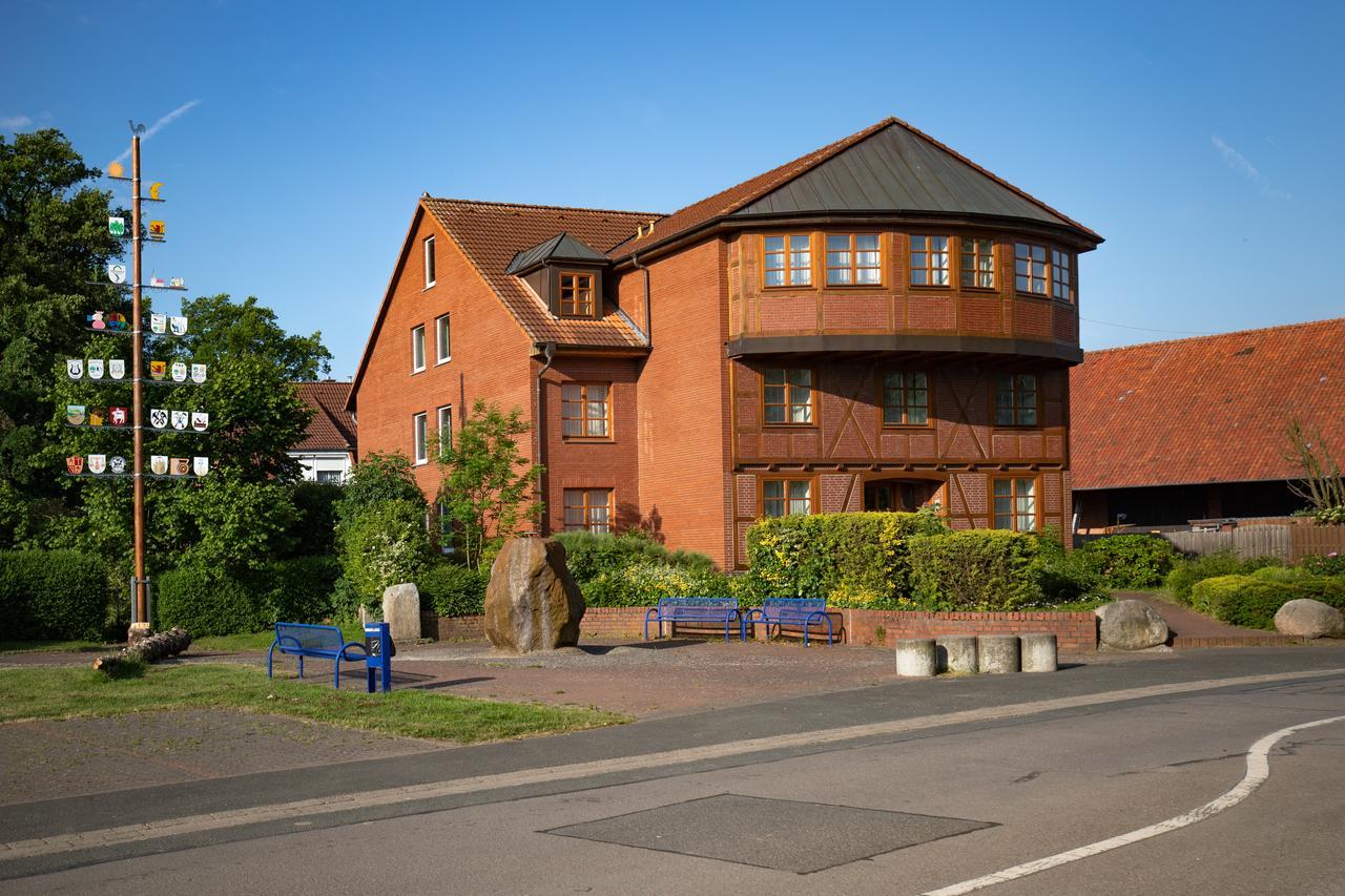 Hotel Alt Oesselse Sarstedt Kültér fotó